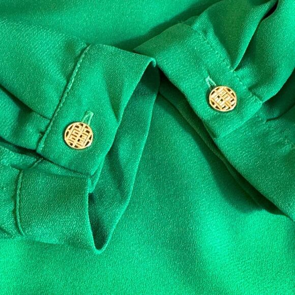 Emily McCarthy Top Womens Size Small long sleeve pop over kelly green Blouse New - Picture 9 of 10
